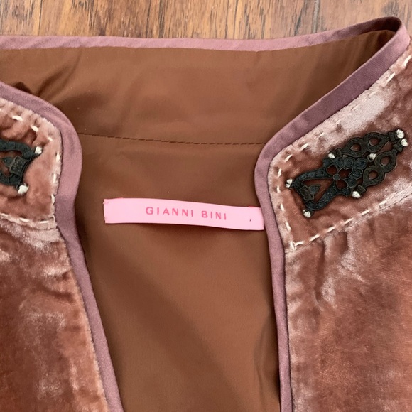 Jacket - Picture 5 of 8